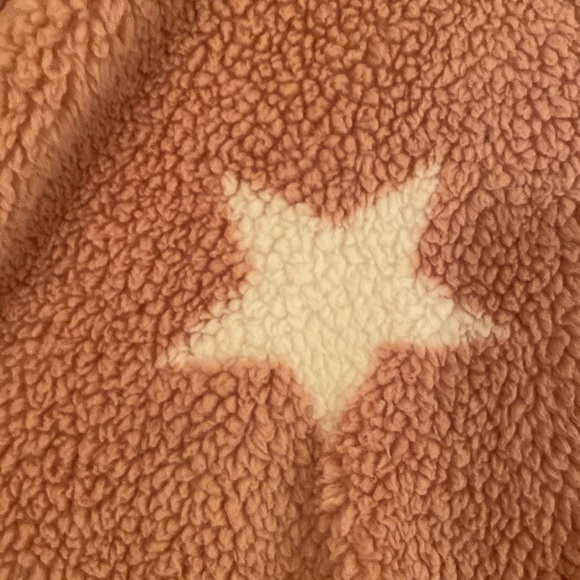 rocks and rags Sherpa comfy jacket pink with white stars - Picture 2 of 4